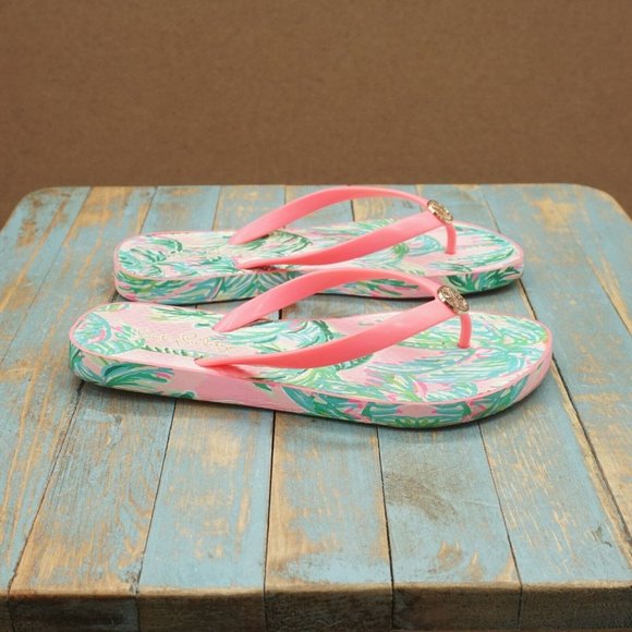 Lilly Pulitzer Shoes - Lilly Pulitzer Womens Suite View Palm Pool Flip Flop Sandals Size 7 Pink Green